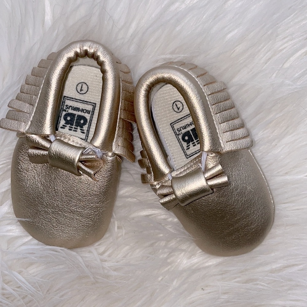 Romirus Gold Baby Shoes Sz 1 -EUC